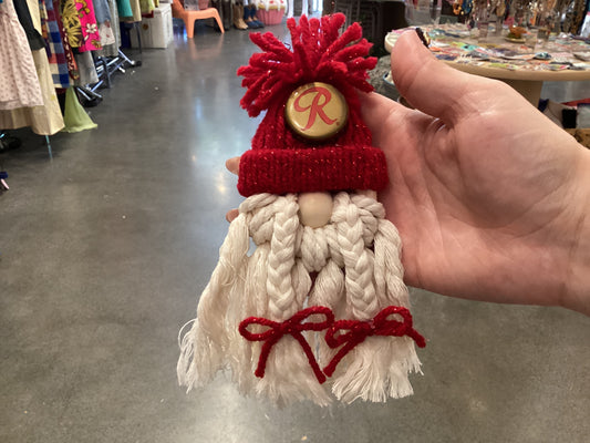 Hanging Rainier Gnomes by Bohobaby Macrame