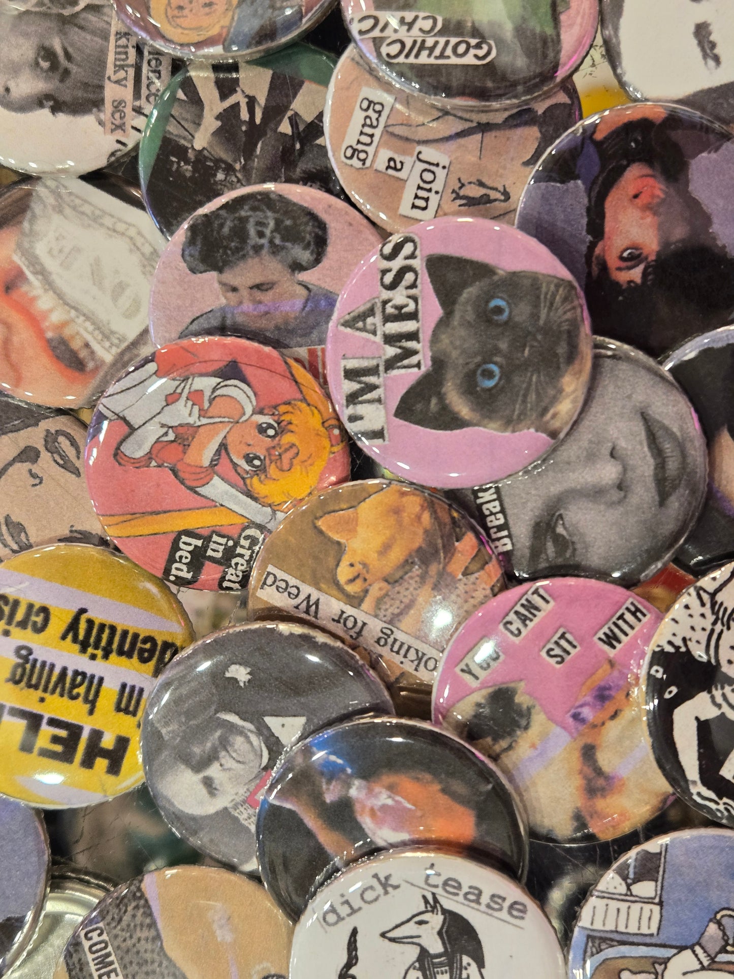 Buttons by Batch Life