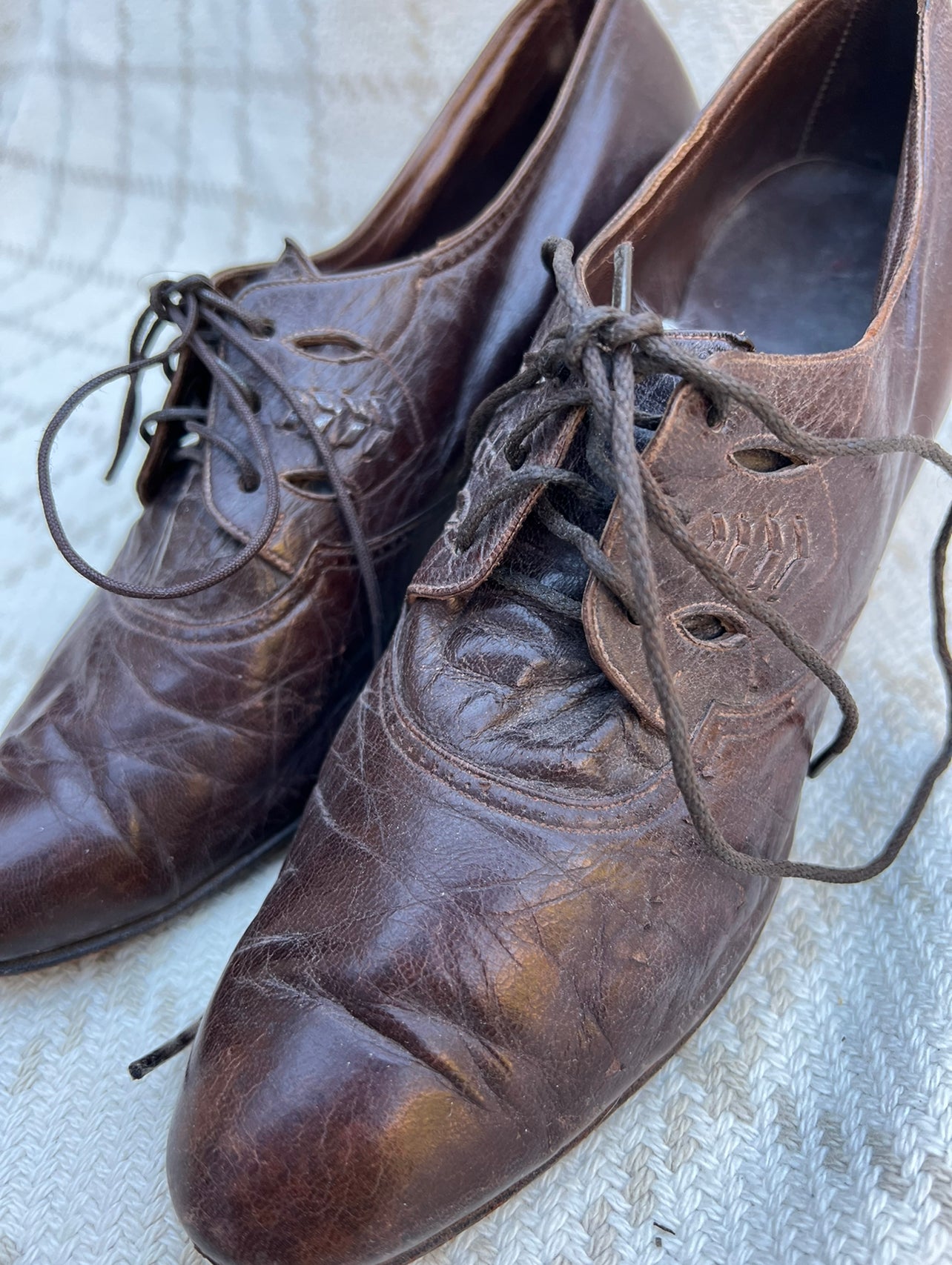 1930's Brown Leather Lace-Up Heels